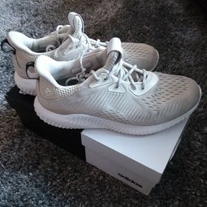 Adidas Alphabounce